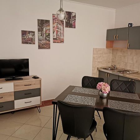 Apartmani Prova Tisno Εξωτερικό φωτογραφία