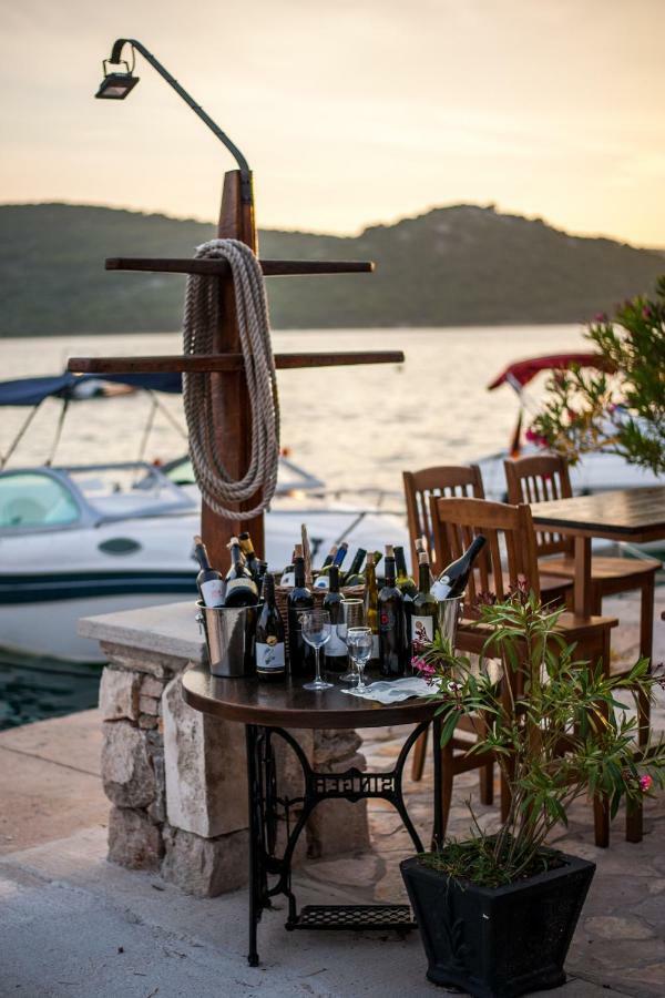 Apartmani Prova Tisno Εξωτερικό φωτογραφία